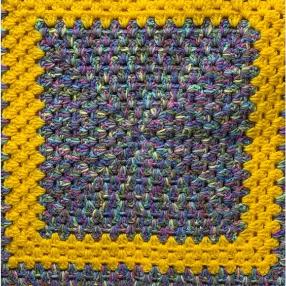 Bassinet, Car, Stroller, Lap, Crib Blanket Handmade Crocheted NEW - Picture 4 of 15